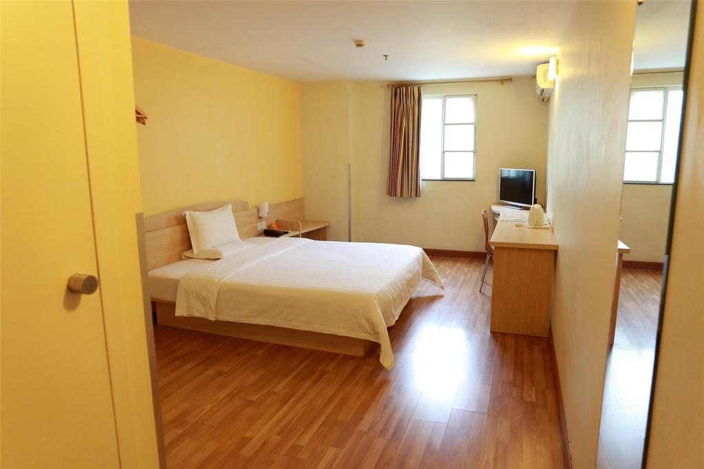 7Days Inn Premium Guangzhou Tianhe West Tiyu Road Subway Station Exteriér fotografie